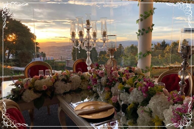 carrusel-15ANOS-16-sweet-eventostrinitycom-MESA-PRINCIPAL-DECORACION.jpg